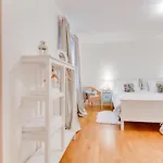 Prague Byt 20 Guesthouse